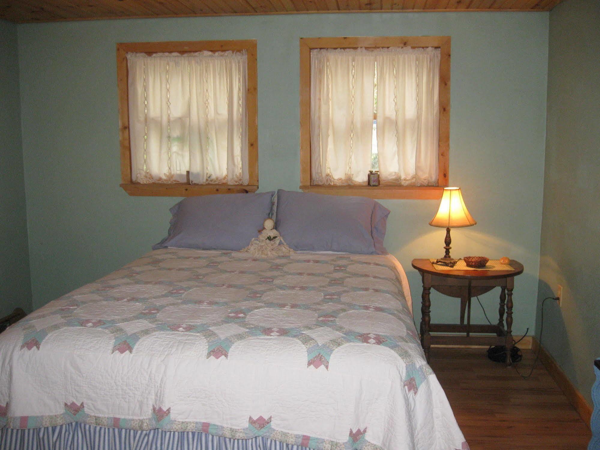 Buffalo Creek Bed And Breakfast Роббинсвилл Экстерьер фото